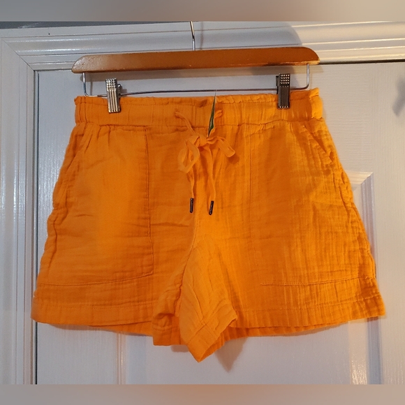 NWT GAP Crinkle Gauze High Rise Pull-On Shorts Size XS - Picture 1 of 3